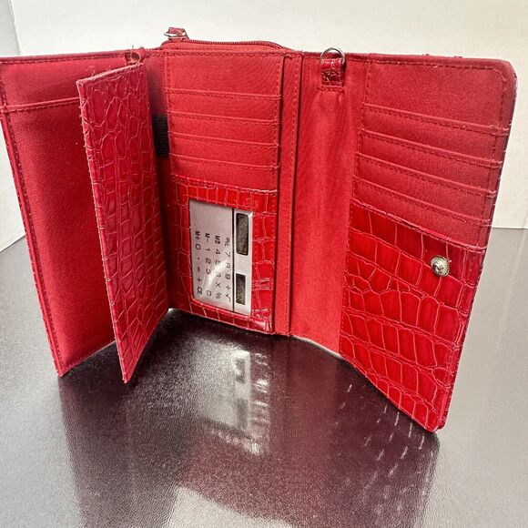 Women's Red Faux Crocodile Leather Glossy Tri-Fold Wallet/Bill Fold Card Holder - Picture 7 of 10